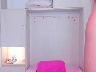 trishamoon Live Webcam on CamSoda
