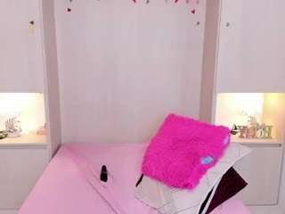 trishamoon chat room