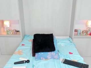 trishamoon Live Webcam on CamSoda