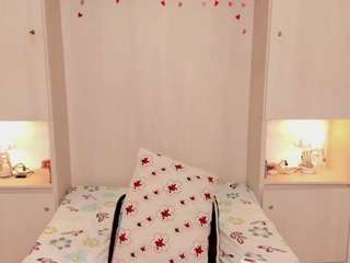 trishamoon live cam profile