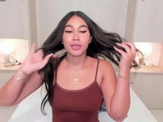 trishamoon's CamSoda show and profile