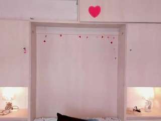 trishamoon live webcam show