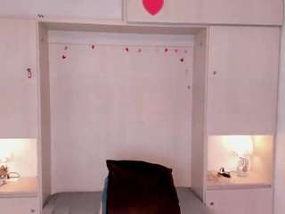 trishamoon live webcam show