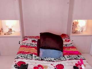 TRISHA live webcam show