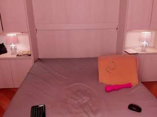 TRISHA live webcam show