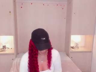 Live cam show with TRISHA