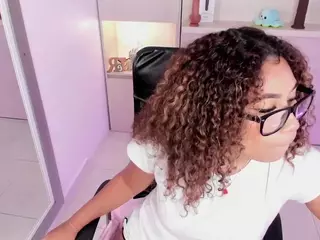 trishamoon's Live Sex Cam Show