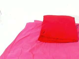 KELLIBROWNIE live webcam on Soda Cams