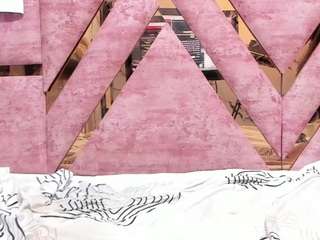 mia-alvares
