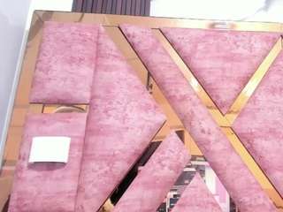 mia-alvares live cam preview