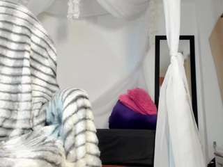isabell2424 Sex Cam Show