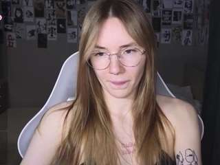 littlevildevil live cam profile