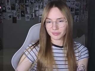 littlevildevil live cam profile