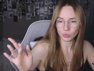 littlevildevil's CamSoda show and profile