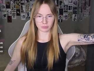 littlevildevil live webcam show