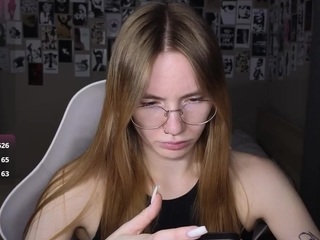 littlevildevil live webcam show