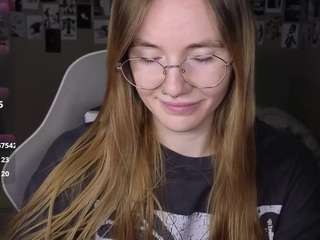 littlevildevil live webcam show