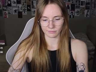 littlevildevil live webcam show