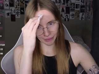 littlevildevil live webcam show