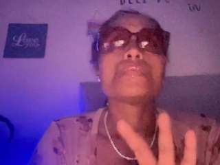 loveyoursoul4uitsdee... webcam