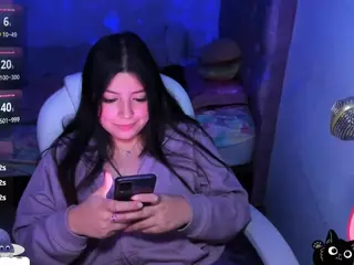 RavenToky0's Live Sex Cam Show