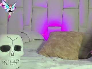 regiina-doll Live Webcam on CamSoda
