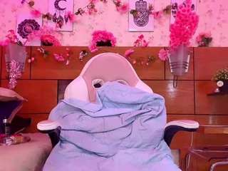 aisha-a Live Webcam on CamSoda