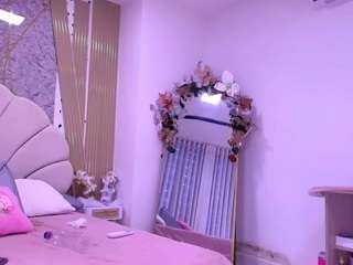 aisha-a Live Webcam on CamSoda