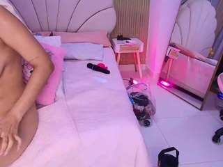 aisha-a's CamSoda show and profile