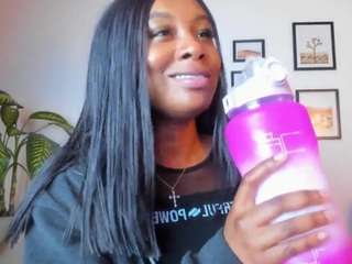 jenn-brownn Live Webcam on CamSoda