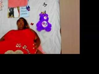 nadia-whorenss Live Webcam on CamSoda