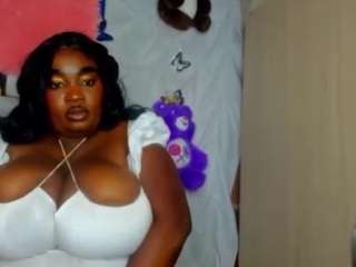 nadia-whorenss webcam