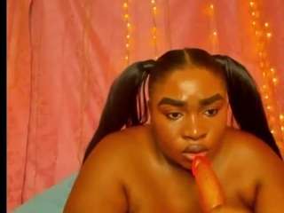 Image 1 of nadia-whorenss, female webcam model,  years old, on live webcam