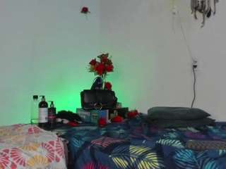 lovelykitty04 live webcam show