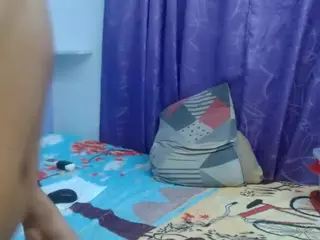 skinnycanella18's Live Sex Cam Show
