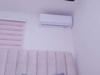 timk-bella Live Webcam on CamSoda