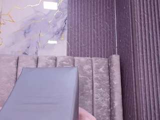timk-bella live cam preview