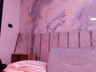 timk-bella live cam preview