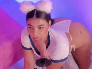 AliceThunder's Live Sex Cam Show