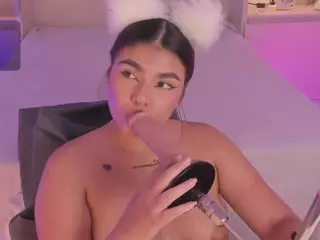 AliceThunder's Live Sex Cam Show