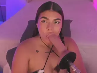 AliceThunder's Live Sex Cam Show