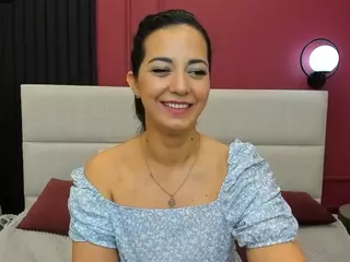 LindaInsatiable's Live Sex Cam Show