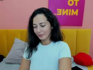 LindaInsatiable's Live Sex Cam Show