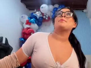 nathalia-08's Live Sex Cam Show