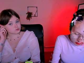 nikol-kitt Live Webcam on CamSoda