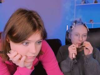 nikol-kitt Live Webcam on CamSoda