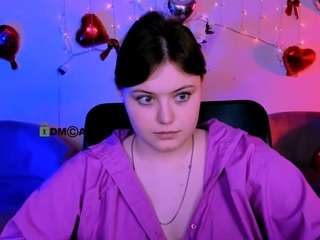 nikol-kitt Live Webcam on CamSoda