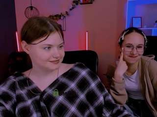 le modèle nikol-kitt est en webcam porno dans un show sur le site camsoda, il possède les tags suivants: ass,skinny,natural,nature,no smoking,normal,nude,public,pussy,sex toys,sexy,smoker,ass bouncing,smoking,solo,spank,spanking,squirt,strip,tease