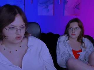 nikol-kitt Live Webcam on CamSoda