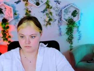 nikol-kitt live cam preview
